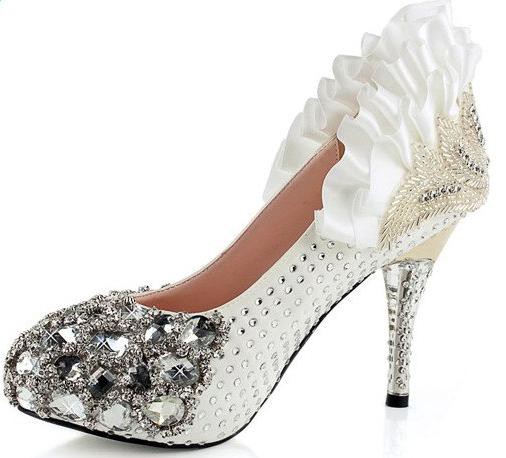 "luxuriant wedding shoes"