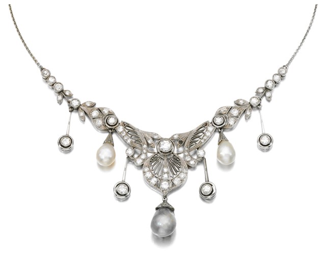 SothebysPearlNecklace